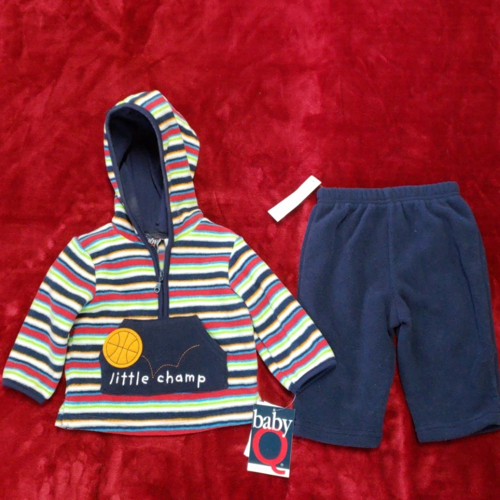 Baby Q sz 6/9 mo 2 piece set